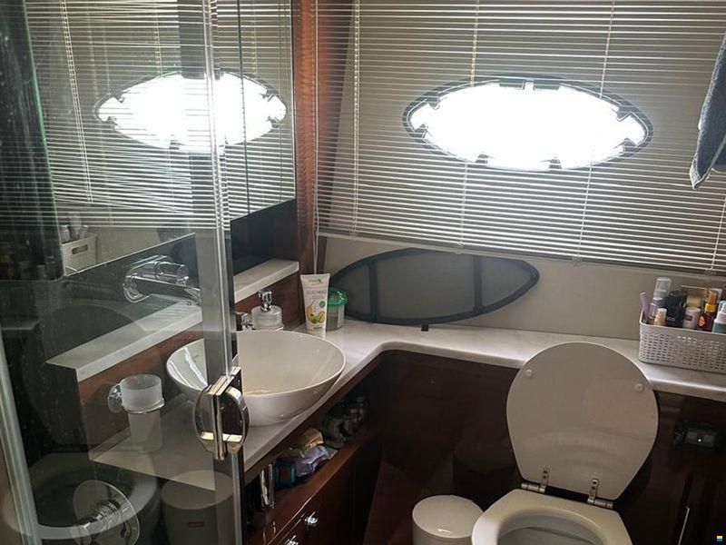 Sunseeker 68