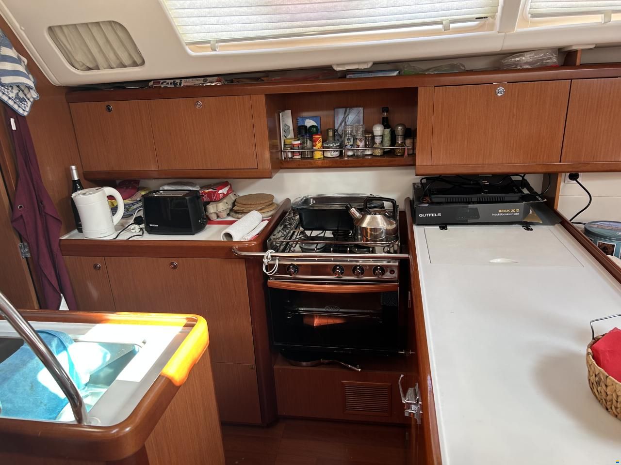 Beneteau Oceanis 46