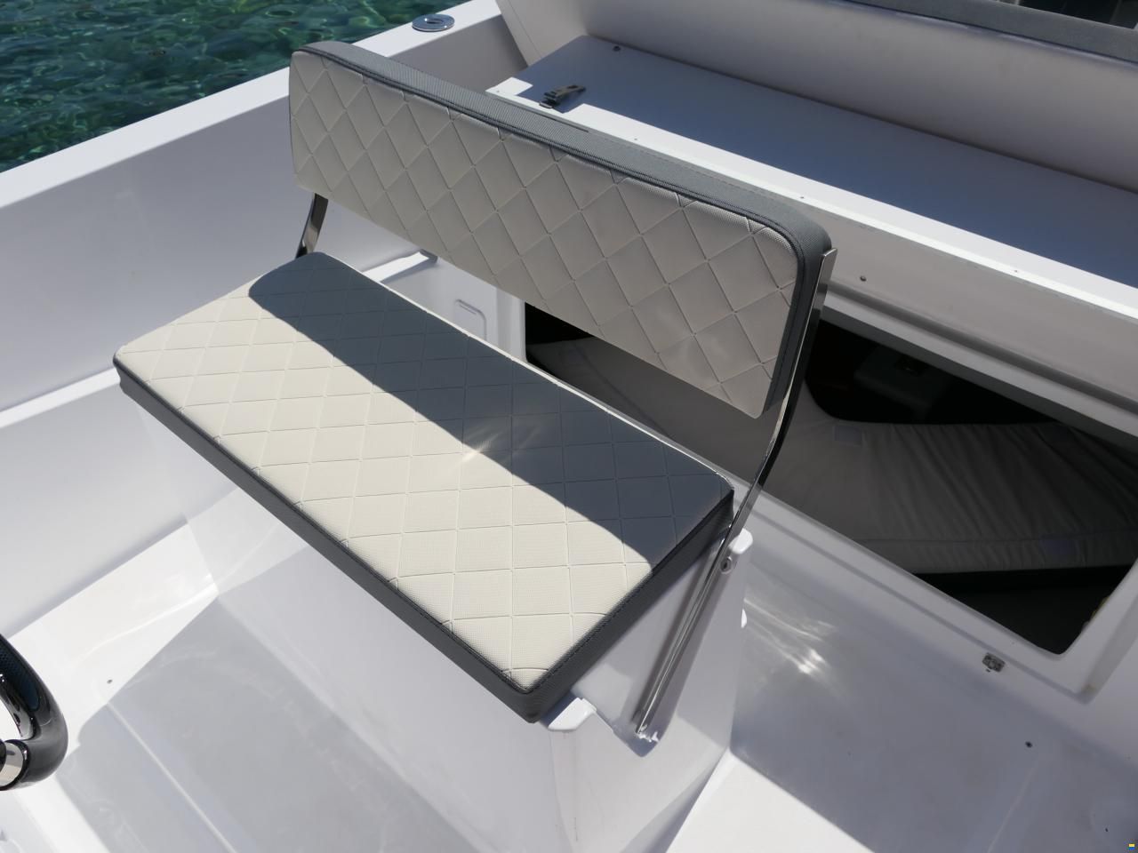 Infinity 575 MC