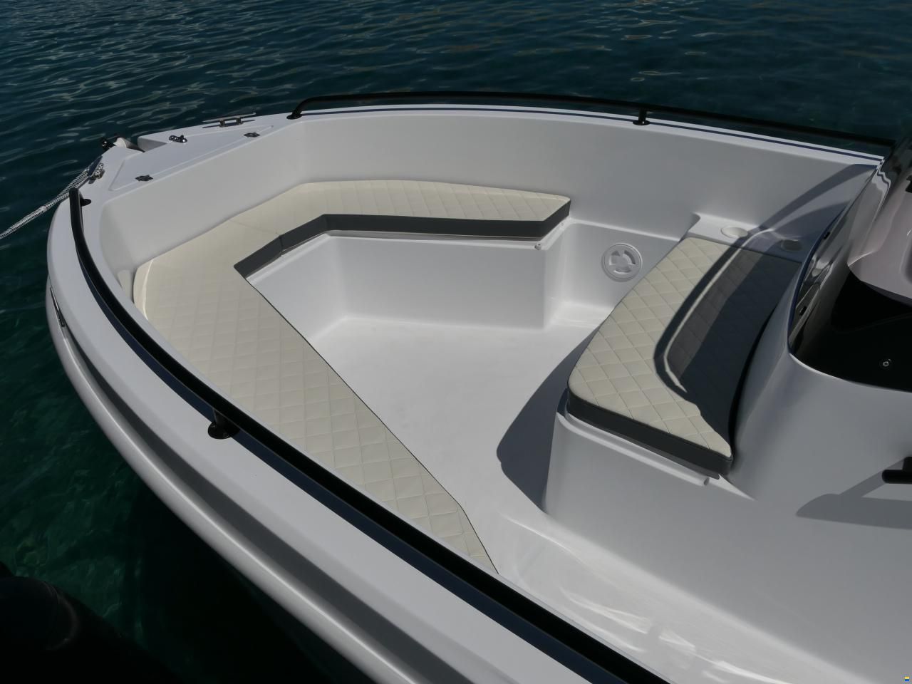 Infinity 575 MC