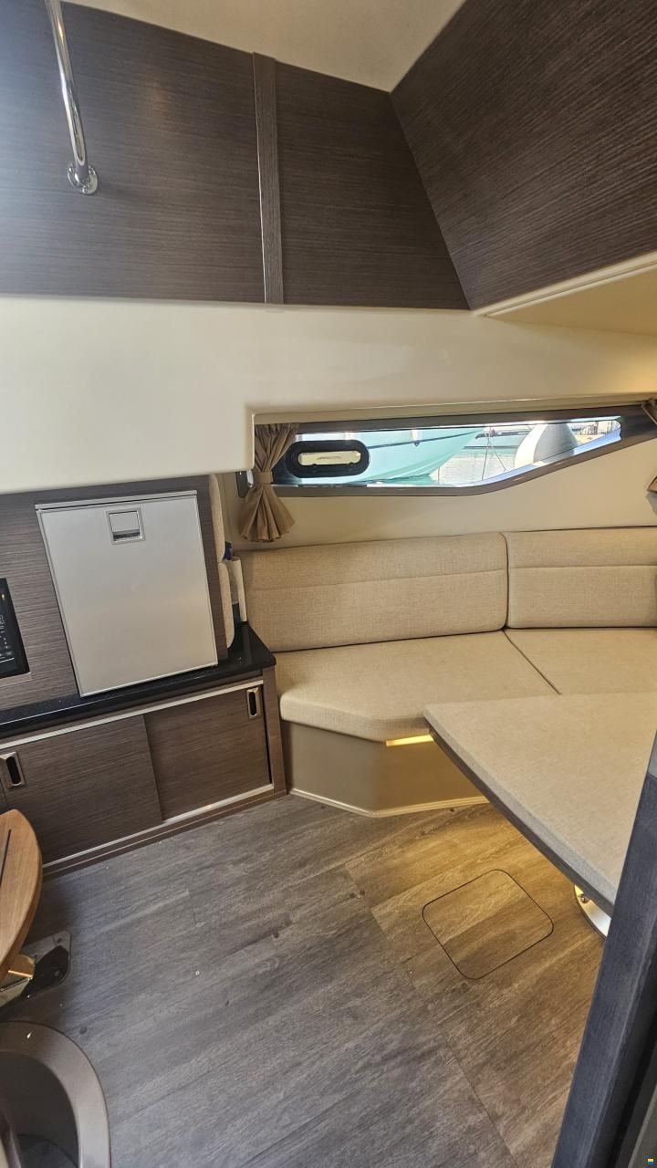 Sea Ray 320 DAE Sundancer