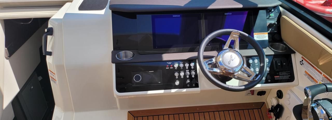 Sea Ray 320 DAE Sundancer