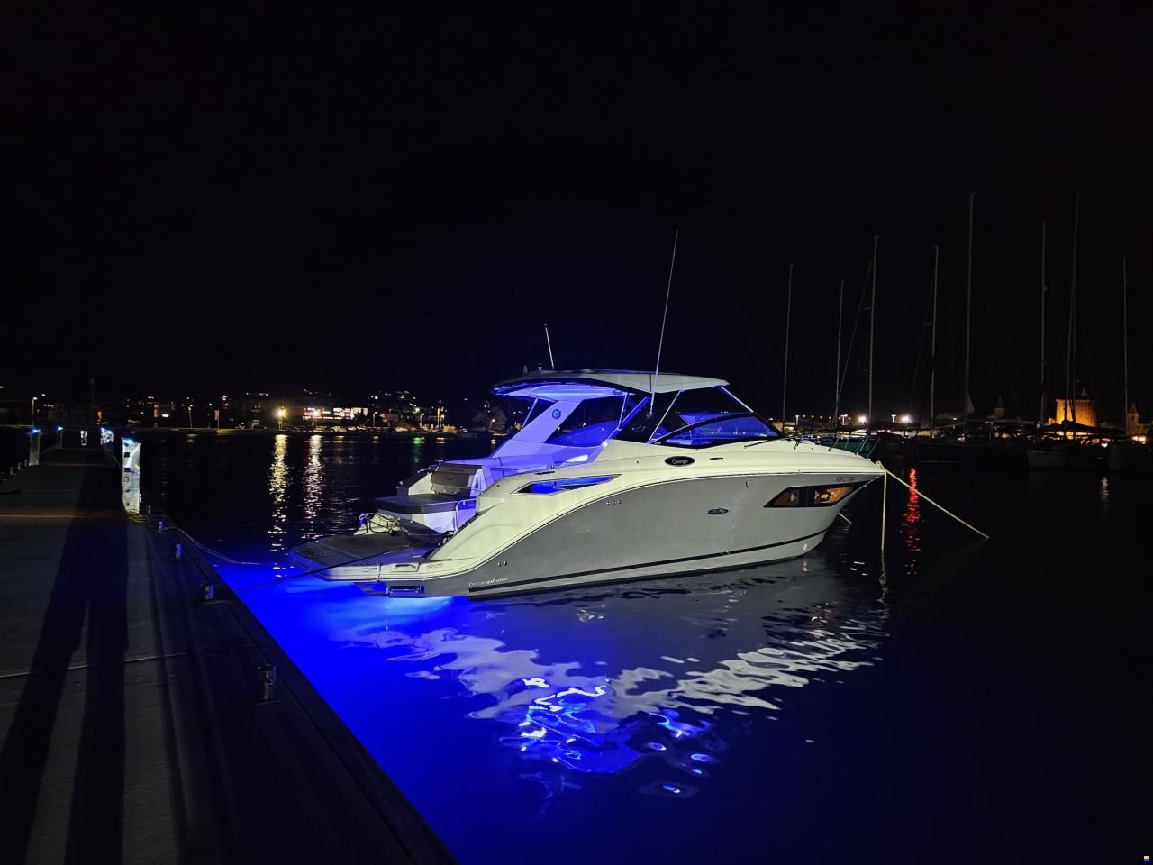 Sea Ray 320 DAE Sundancer