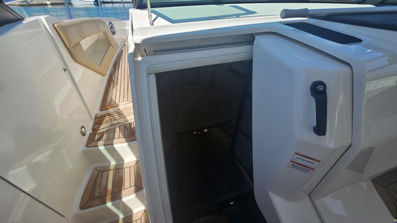 Sea Ray 320 DAE Sundancer