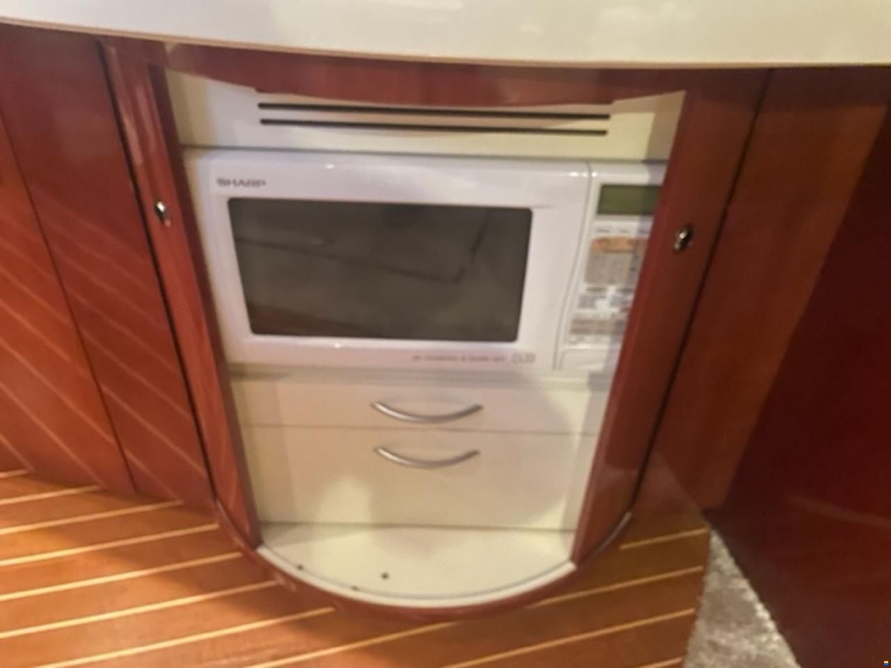 Fairline 43