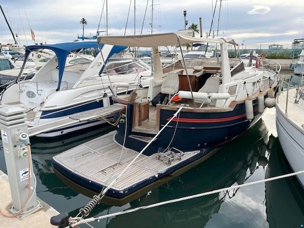 Menorquin Yacht 100 Open