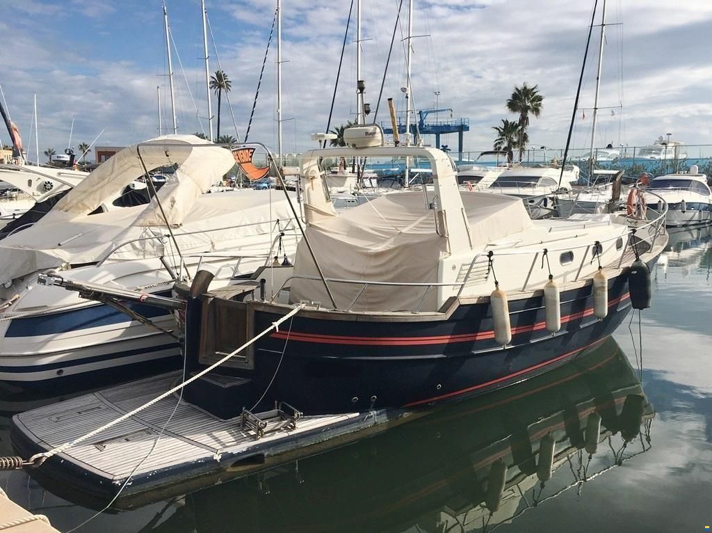 Menorquin Yacht 100 Open