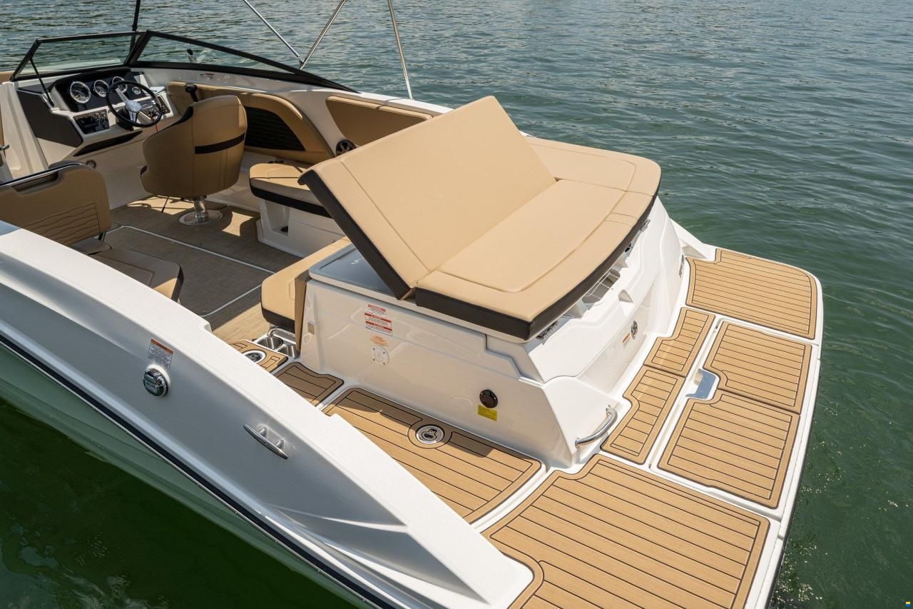 Sea Ray 230 SPX