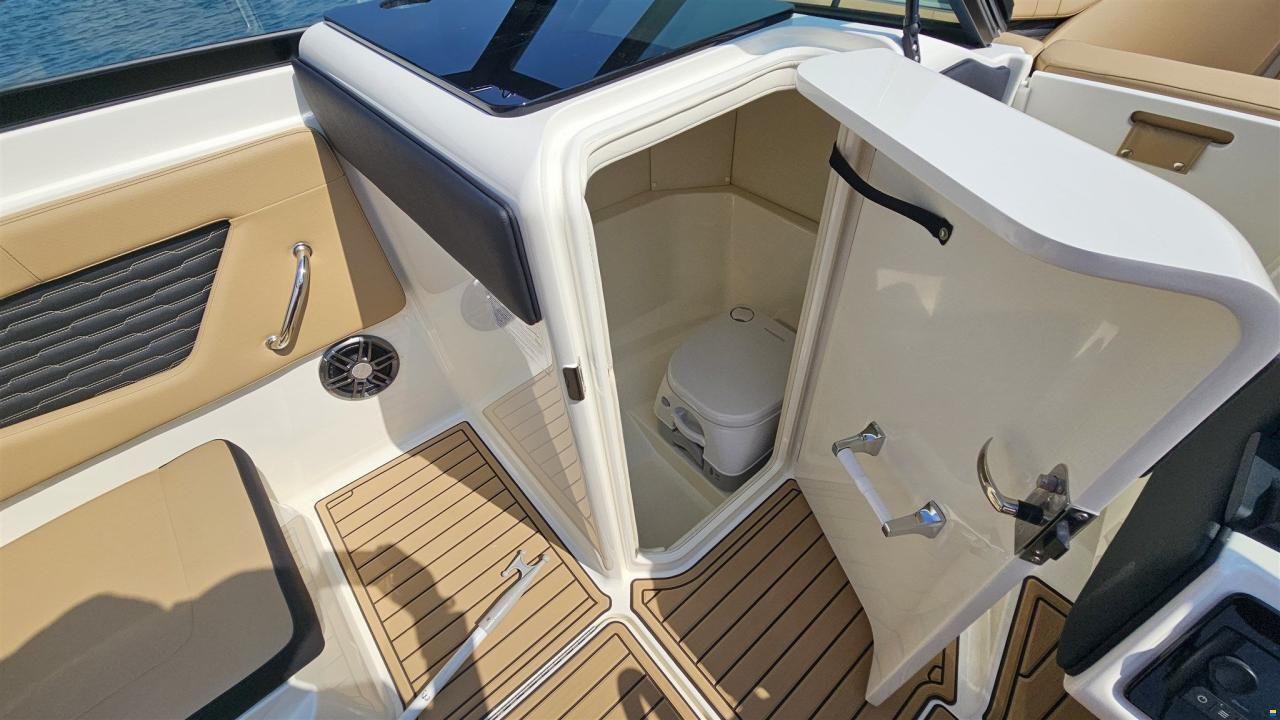 Sea Ray 230 SPX