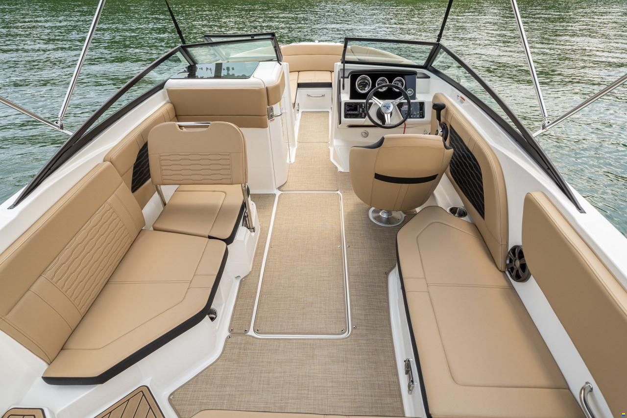Sea Ray 230 SPX