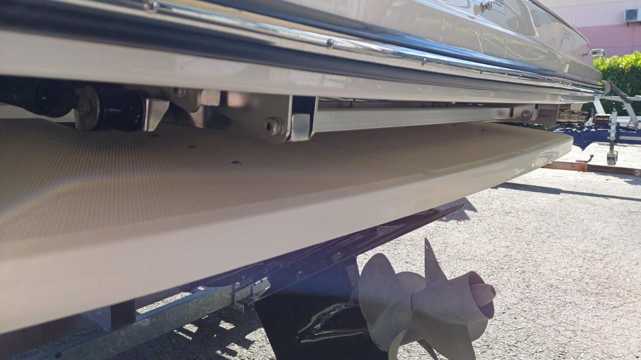 Sea Ray SLX280