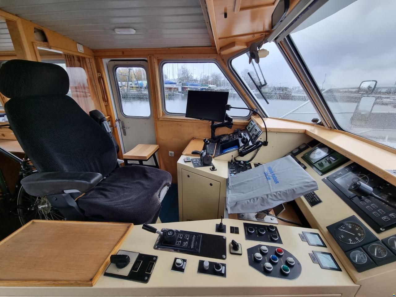 Rheinstreifenboot 2000