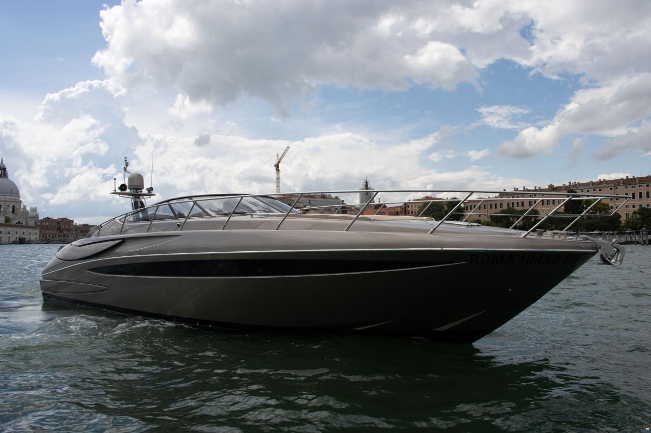 Riva Rivale 52