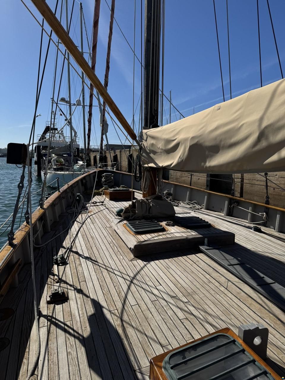 Classic 65ft Ketch Pilot House Classic K