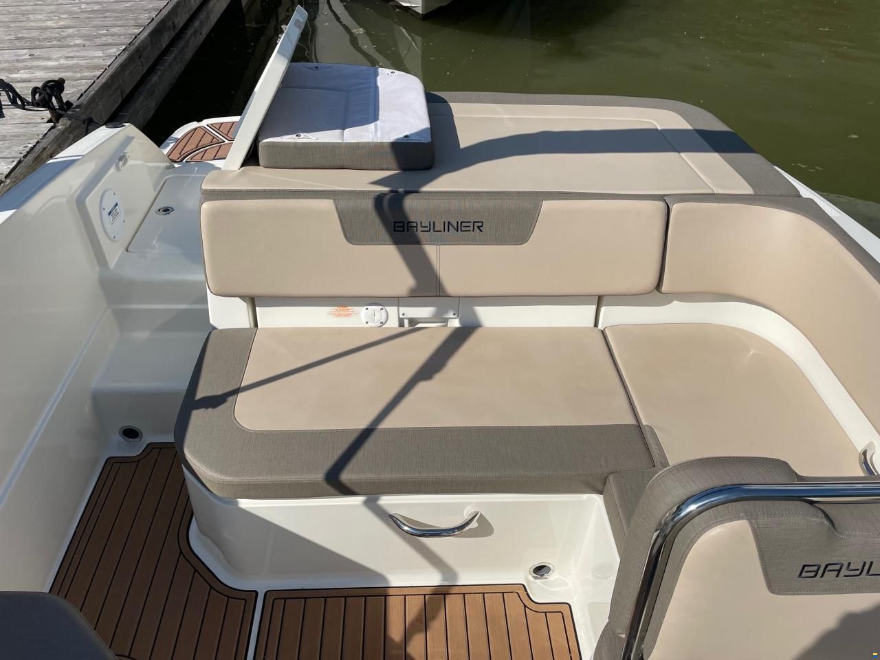 Bayliner VR6 Bowrider