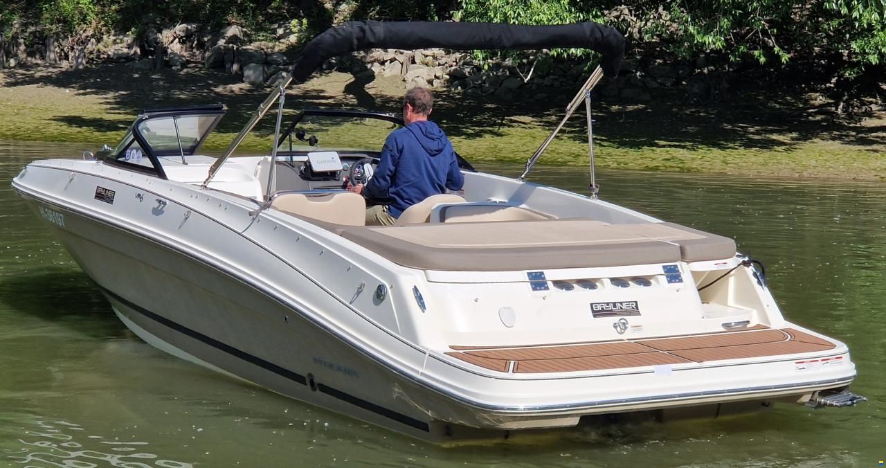 Bayliner VR6 Bowrider