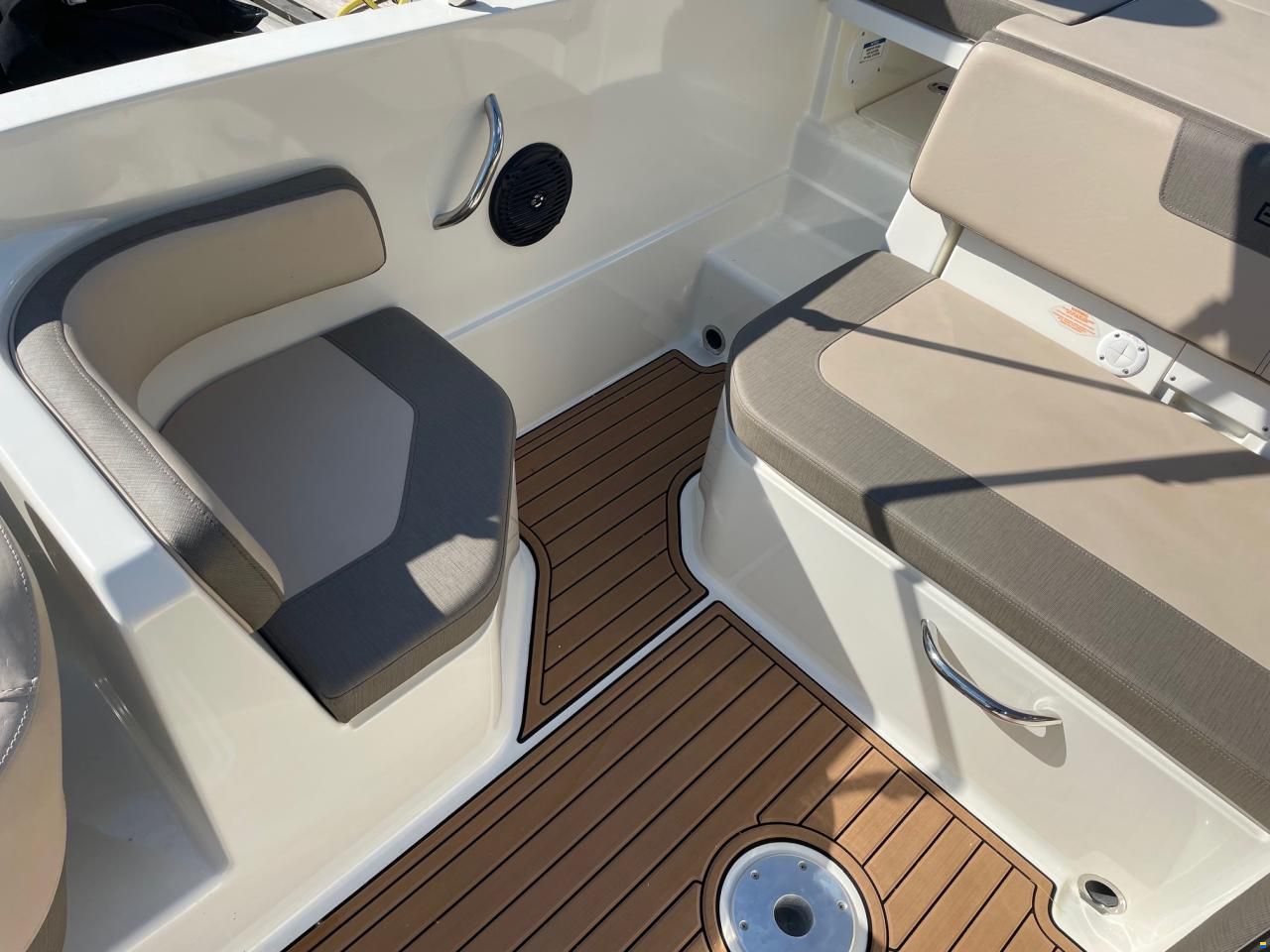 Bayliner VR6 Bowrider