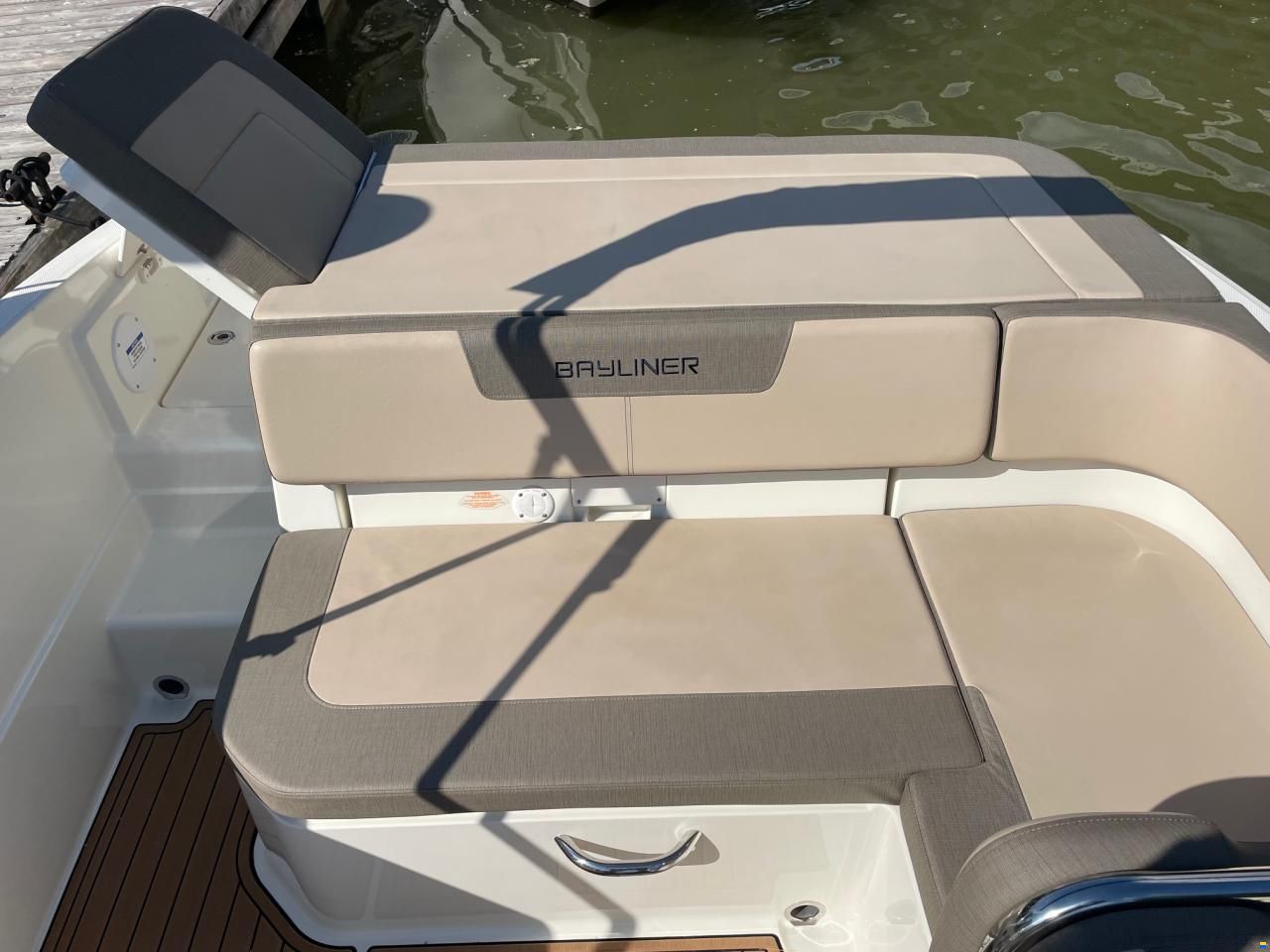 Bayliner VR6 Bowrider