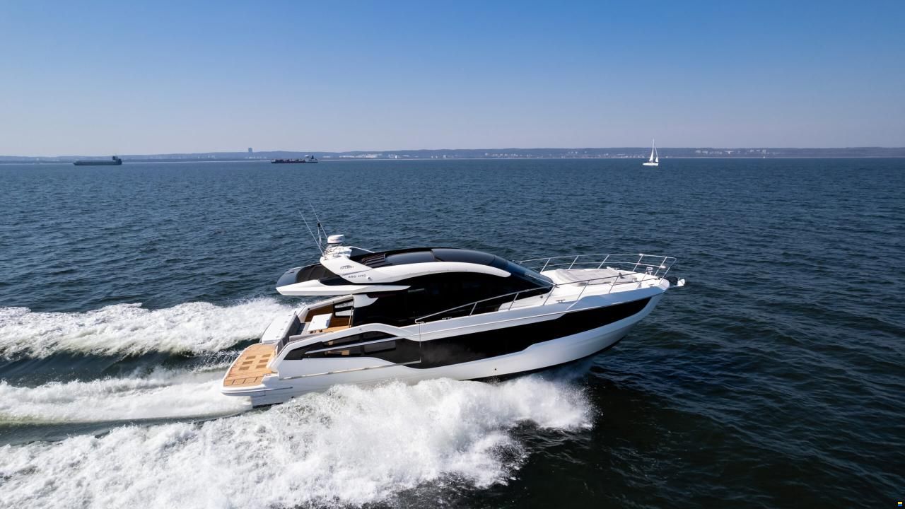 Galeon 450 HTC