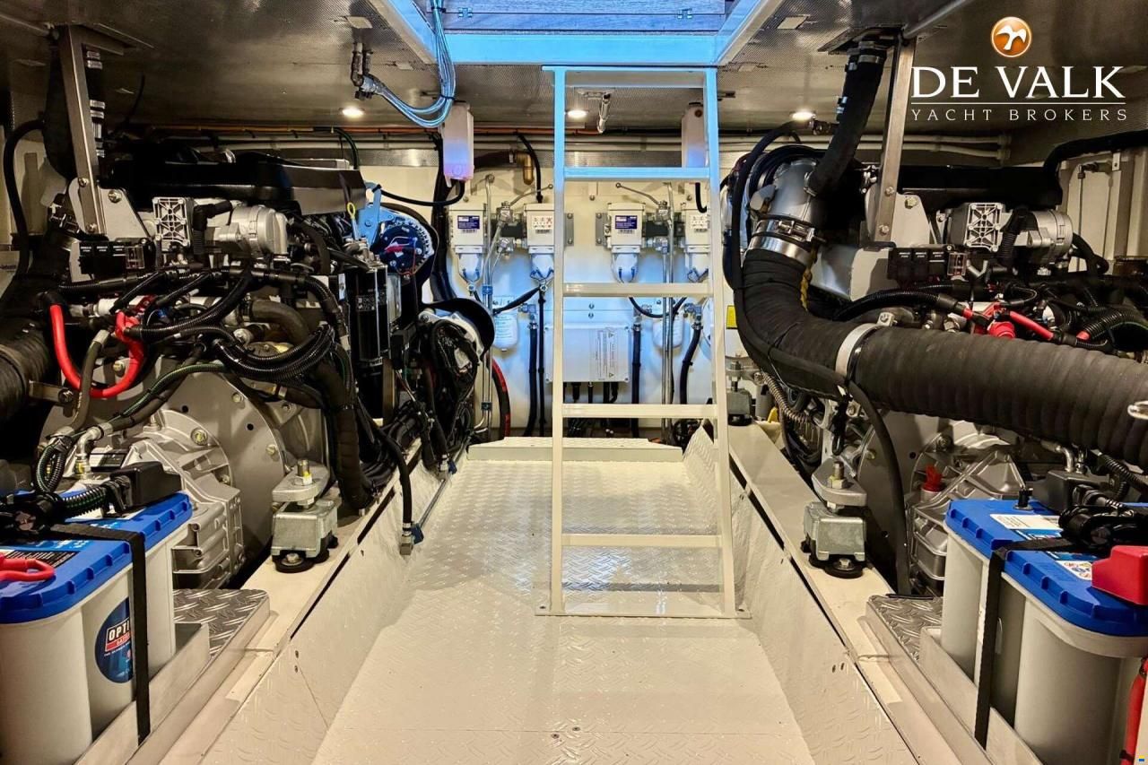 Steeler Yachts Explorer 50 Pilothouse