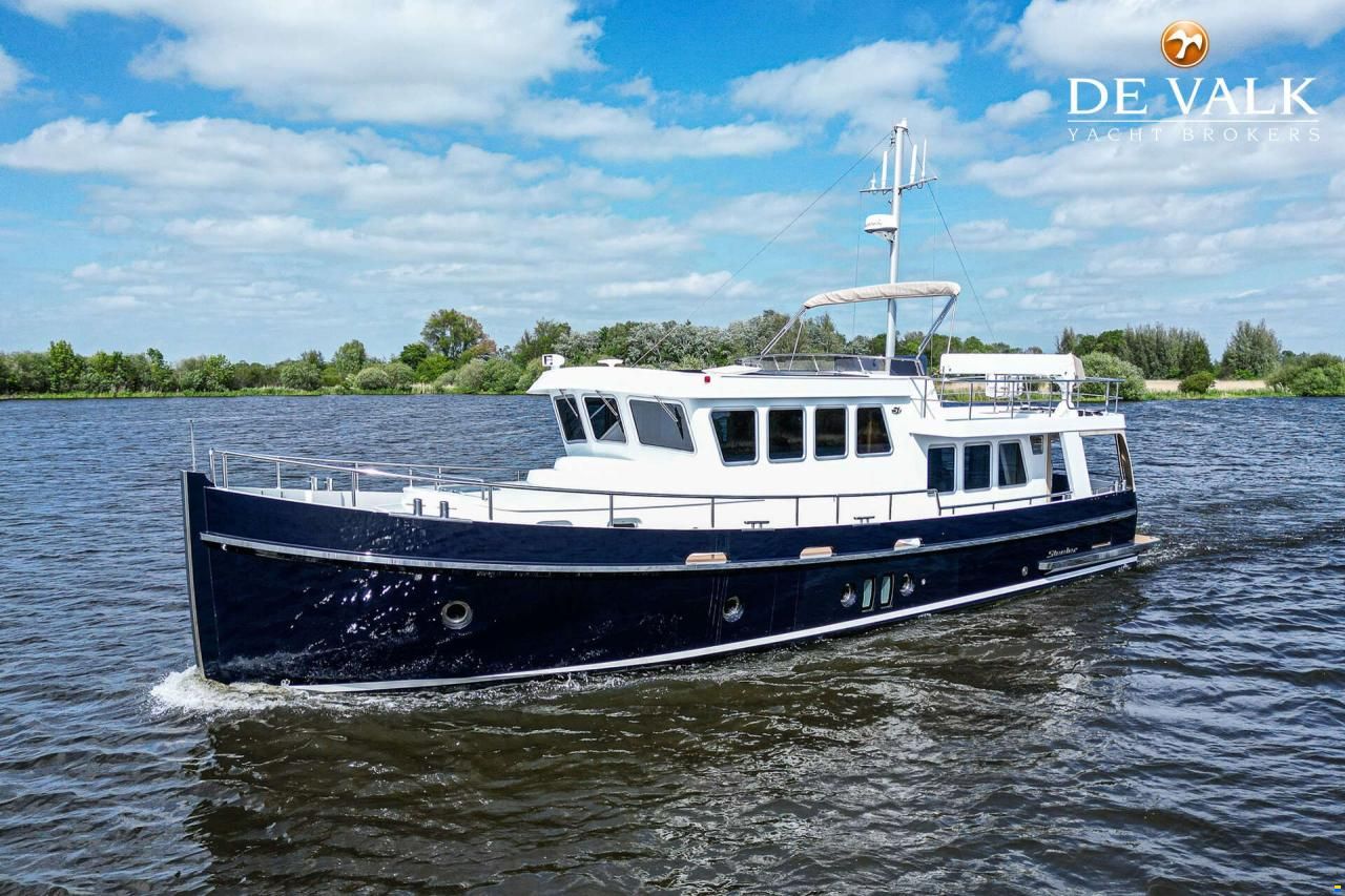 Steeler Yachts Explorer 50 Pilothouse