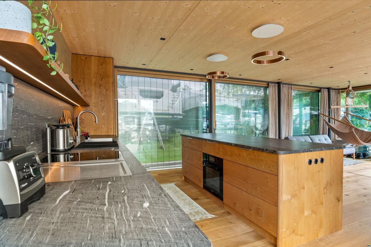 Die Wohnschiff Manufaktur Waterloft "Oha