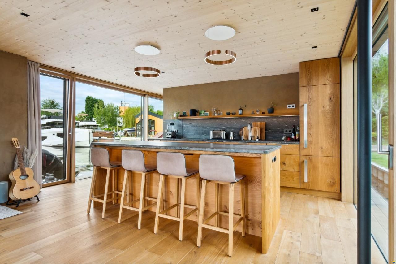 Die Wohnschiff Manufaktur Waterloft "Oha