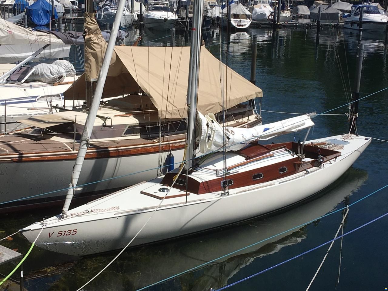 5,5 5.5m IR Yacht mit Kajüte