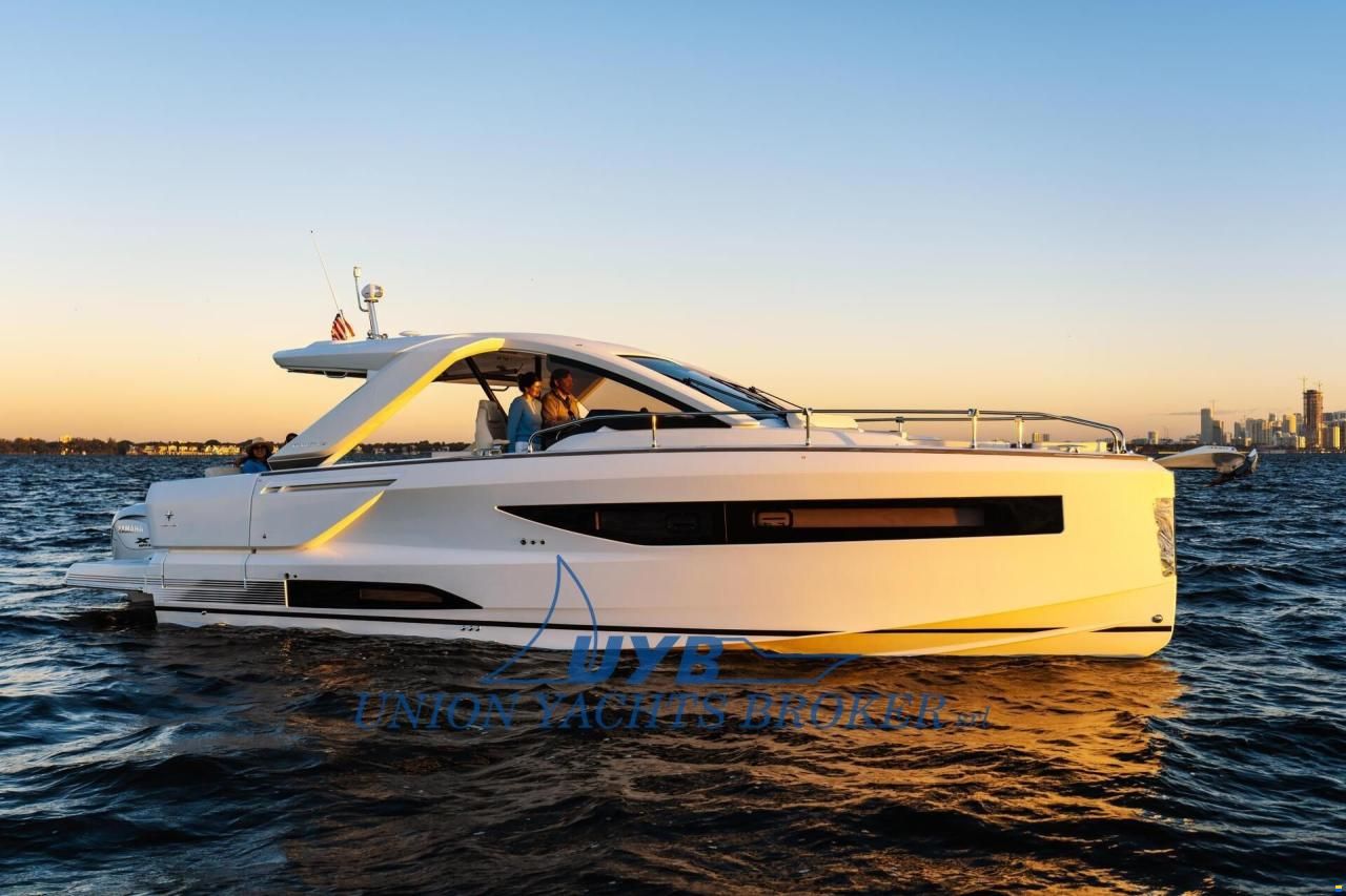 Jeanneau DB 37