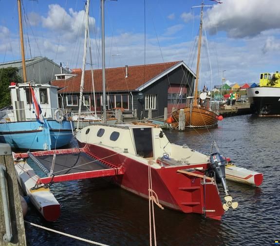 Amateur Con Basetta 28 Trimaran