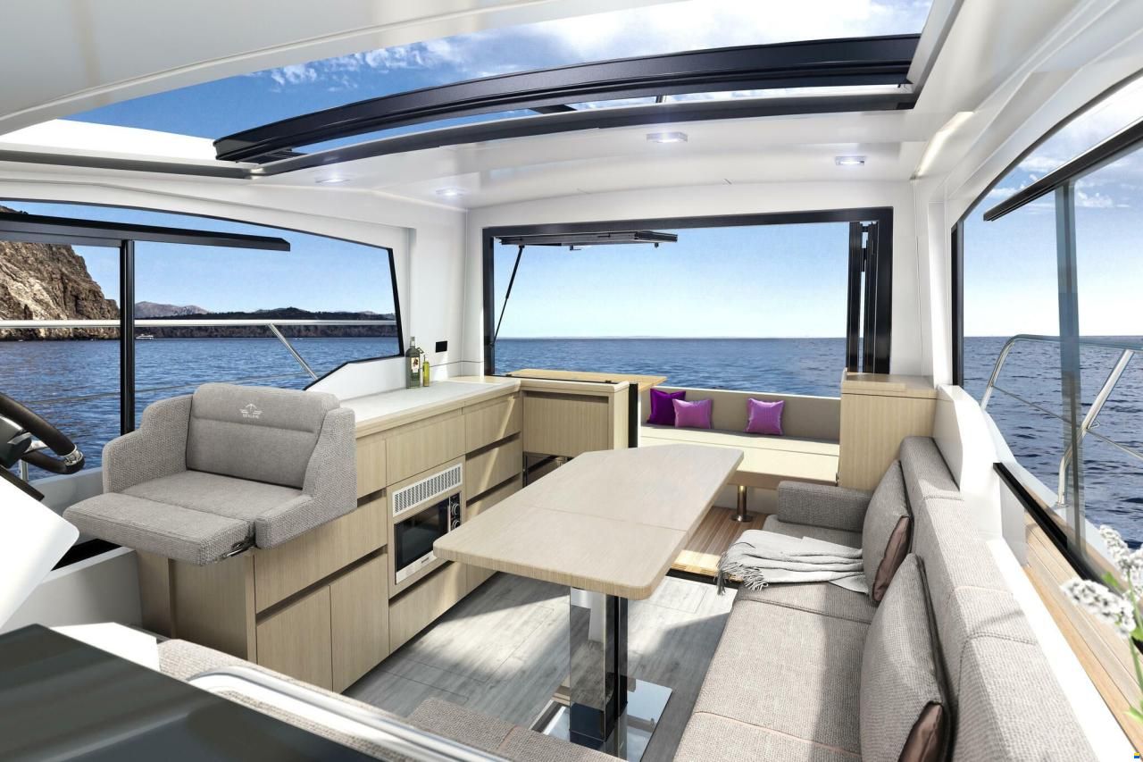 Sealine C335