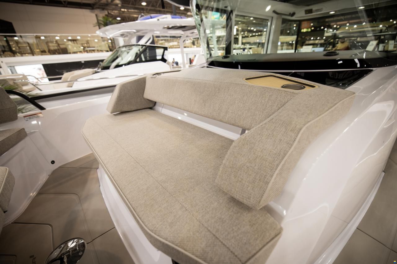 Axopar 29 Cross Cabin