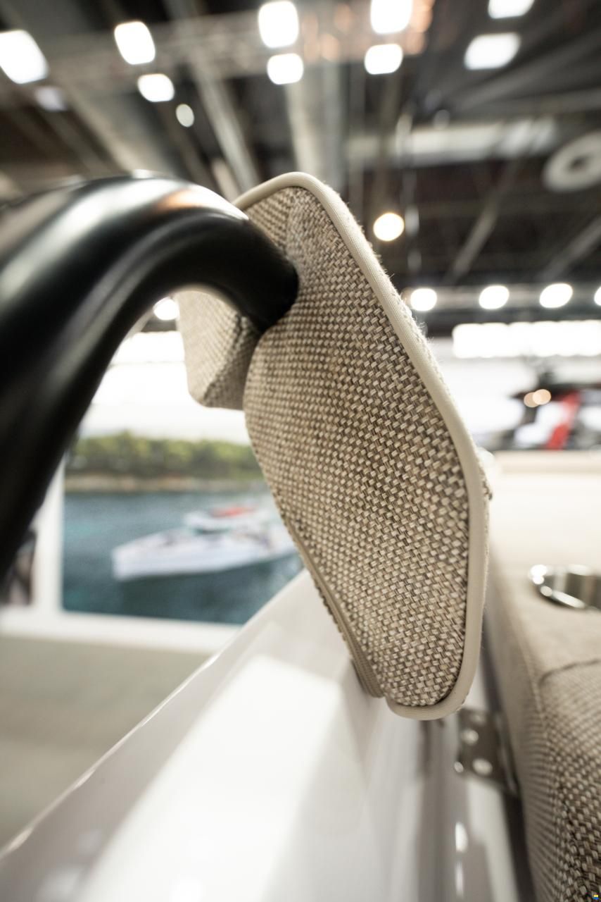 Axopar 29 Cross Cabin