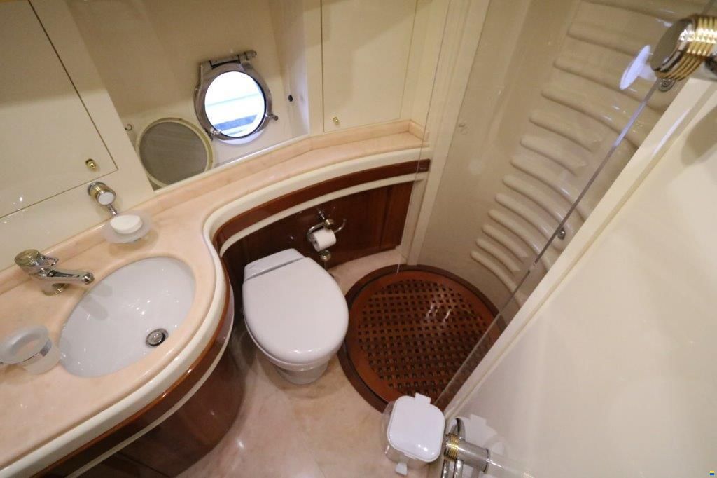 Azimut 80