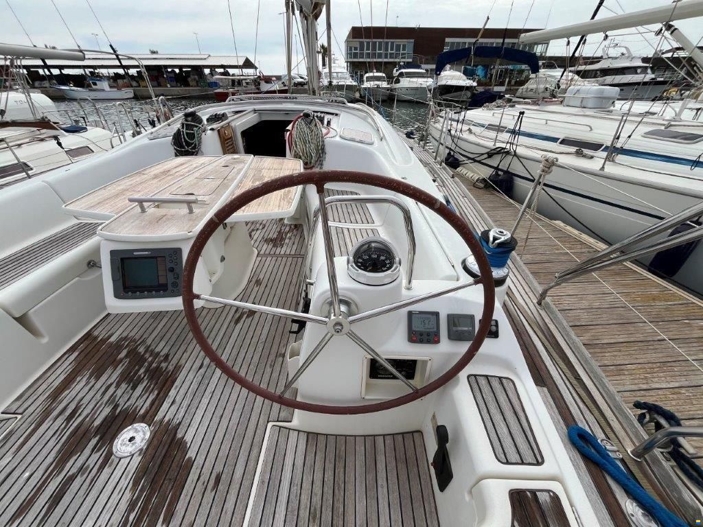 Beneteau Oceanis 43