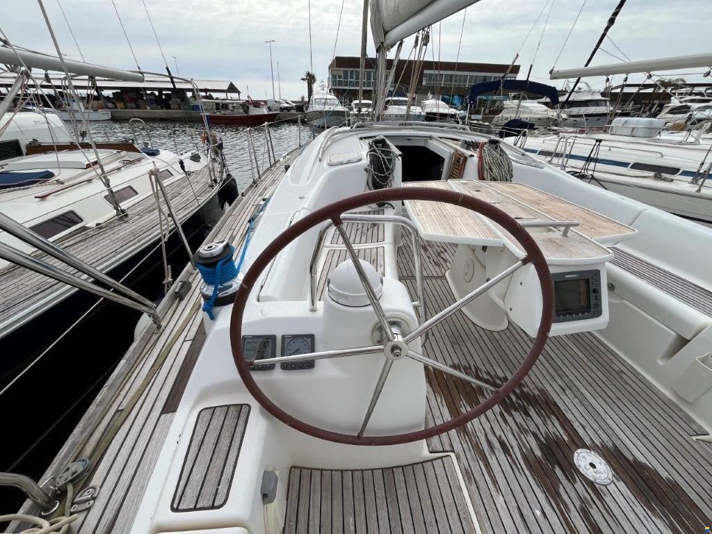 Beneteau Oceanis 43