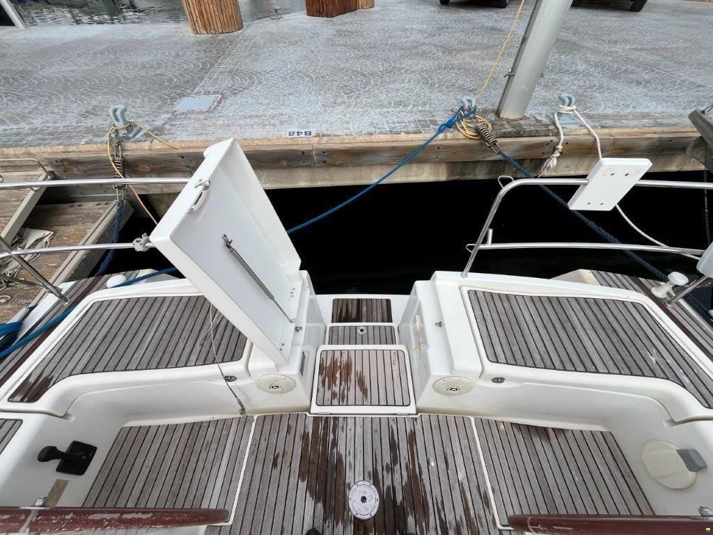 Beneteau Oceanis 43