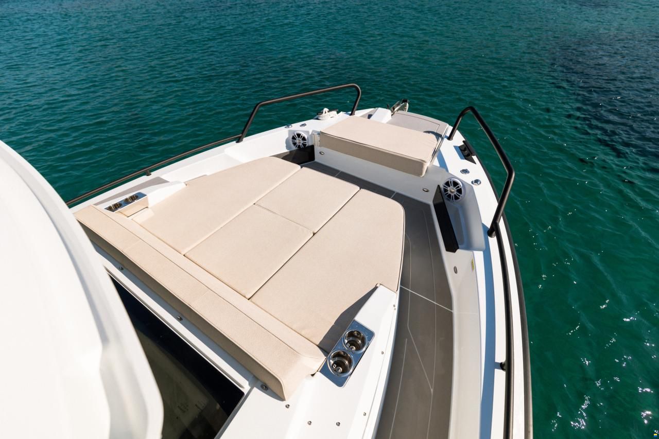 Quarken 35 Grand Tourer