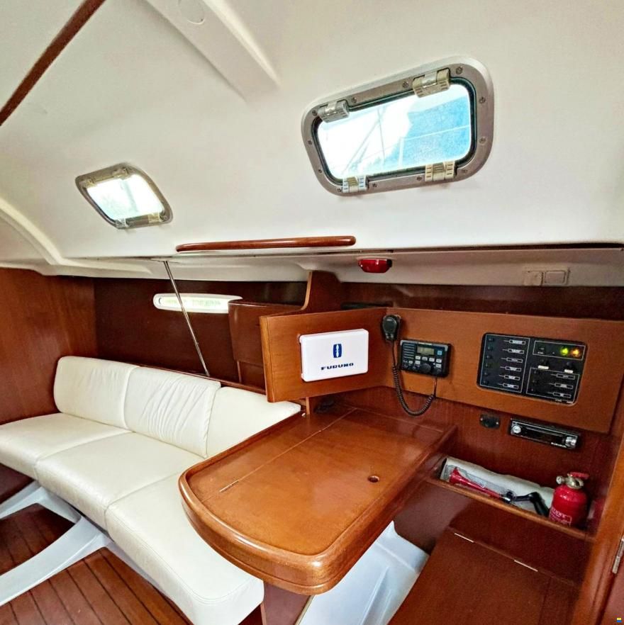 Beneteau First 31.7
