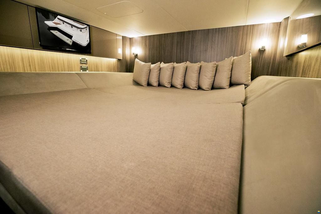 Sea Ray SLX 400 ENTERTAINER (NEU auf Bestellung)