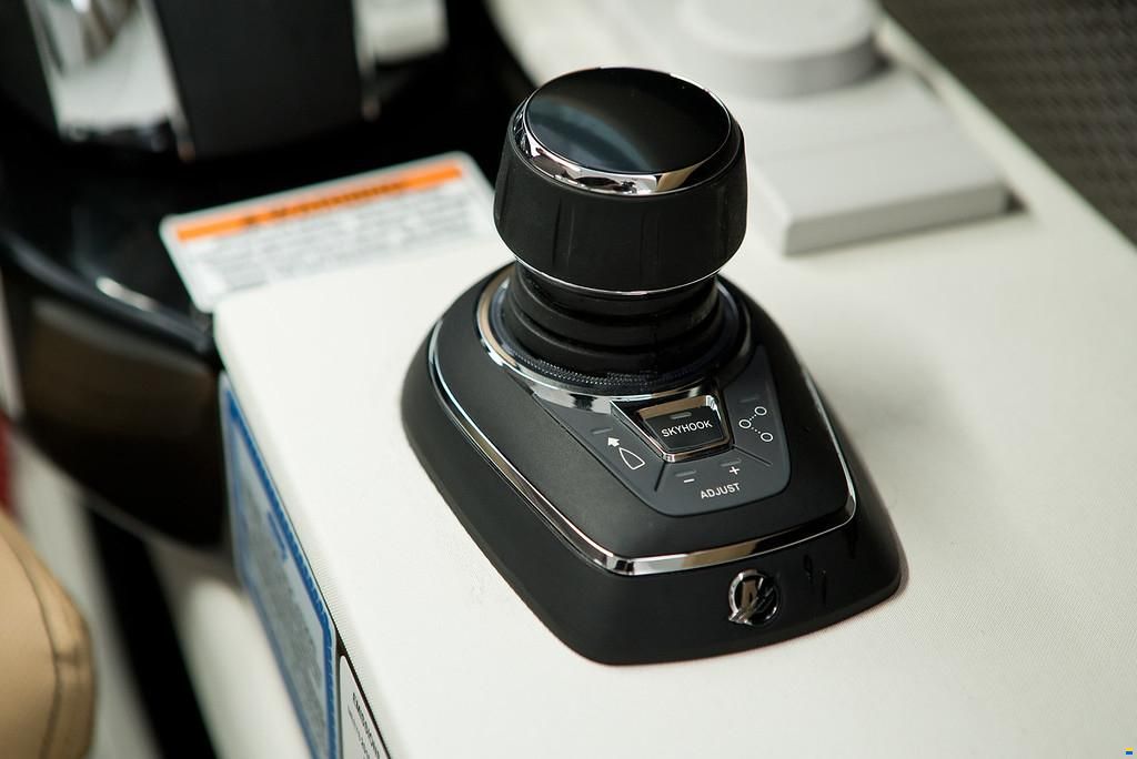 Sea Ray SLX 400 ENTERTAINER (NEU auf Bestellung)