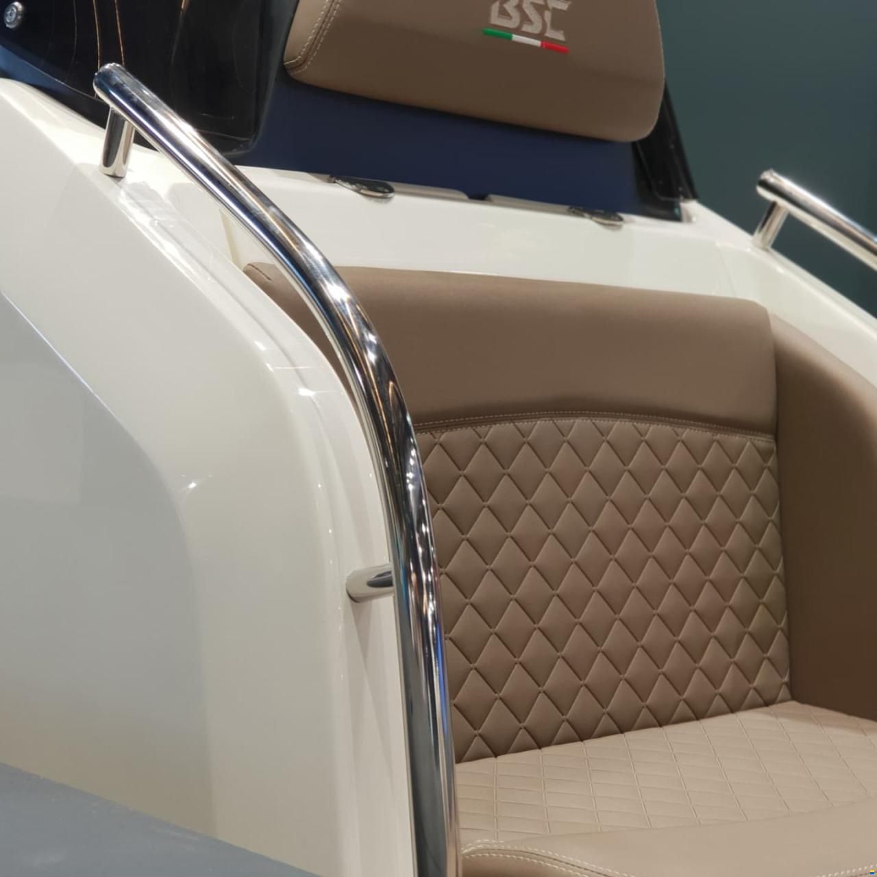 BSC 62 ELEGANCE IVORY/EBONY