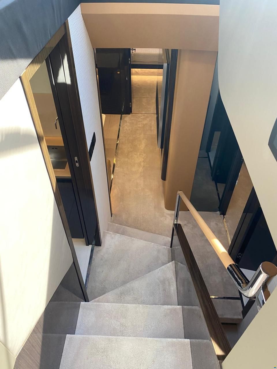 Azimut 77S