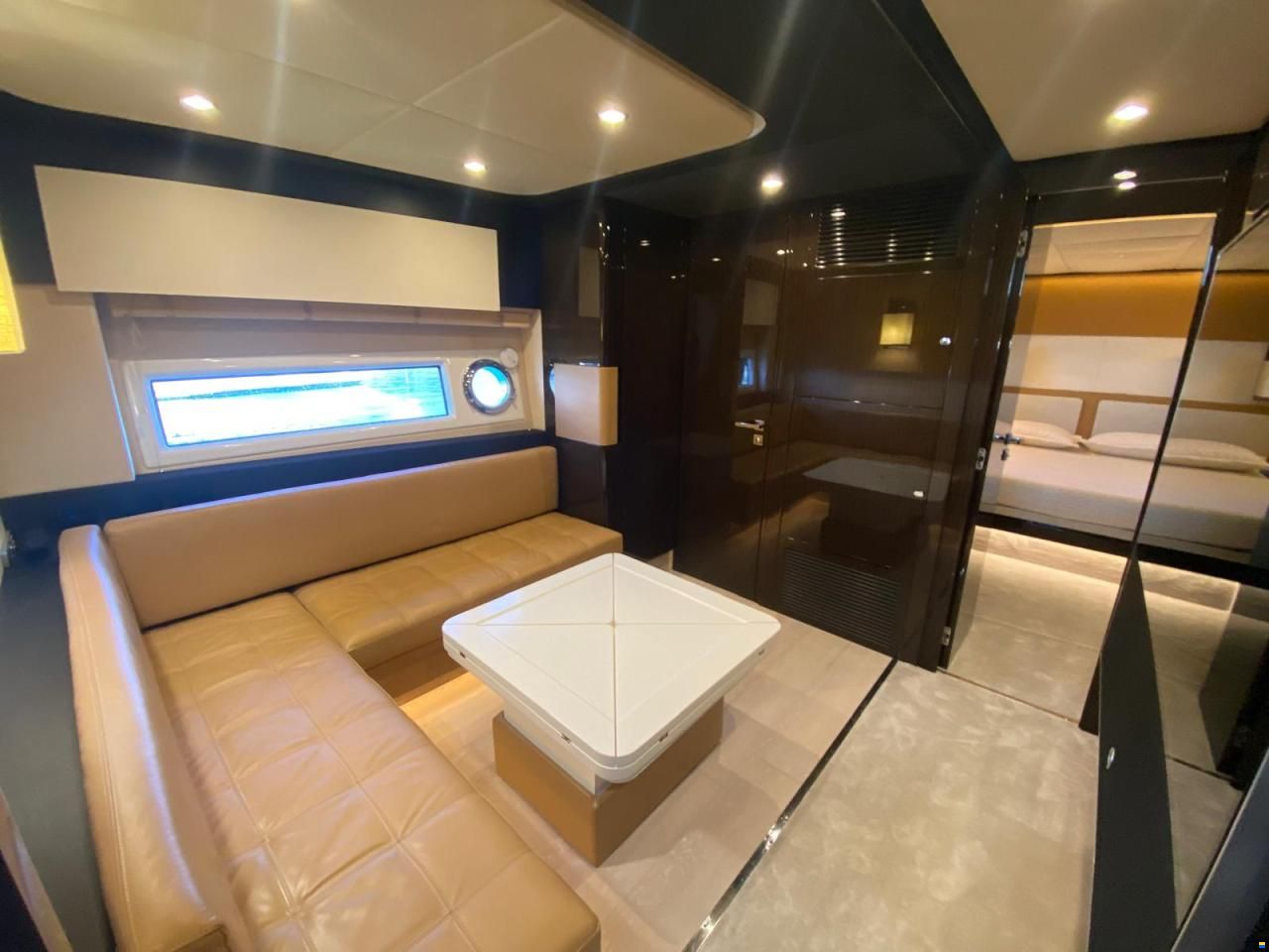 Azimut 77S