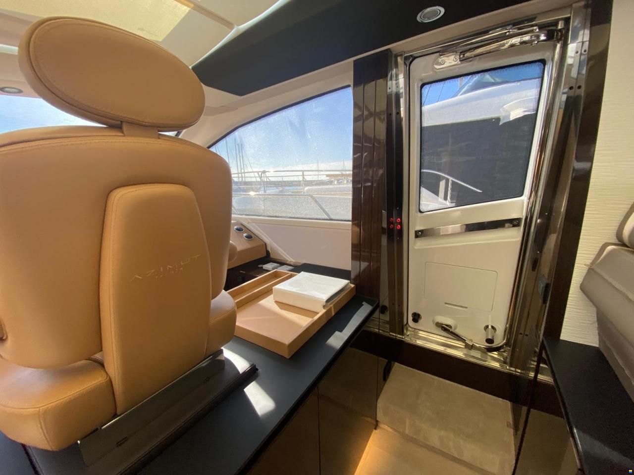 Azimut 77S