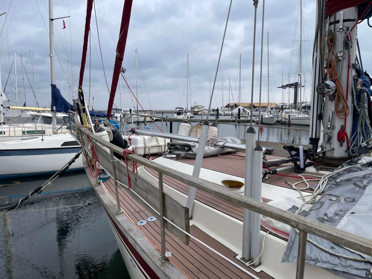 Nauticat 43