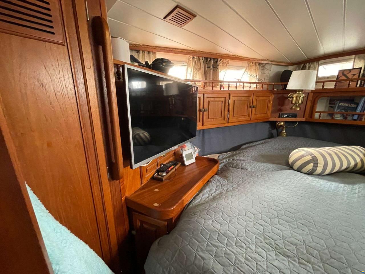 Nauticat 43