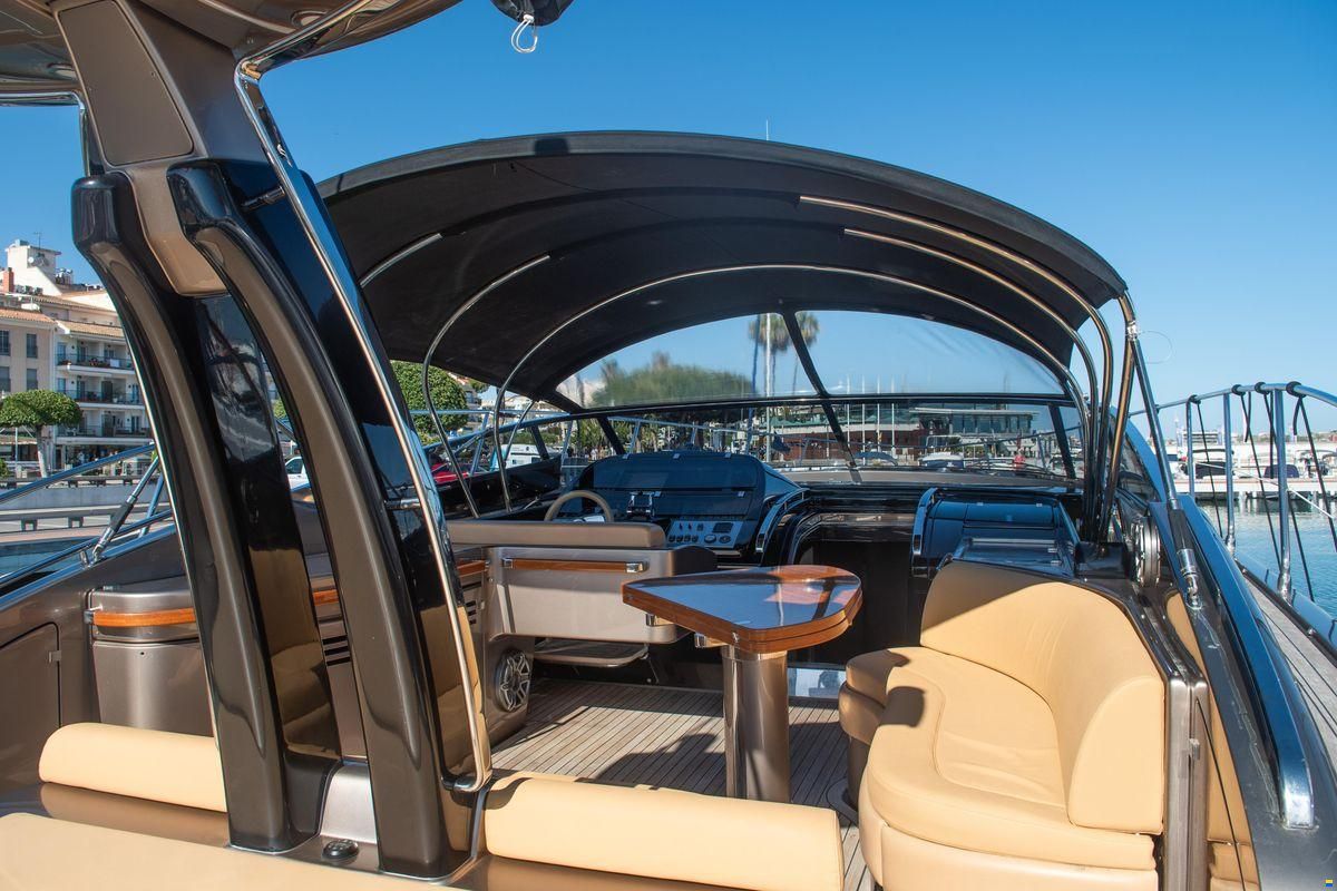 Riva le 52