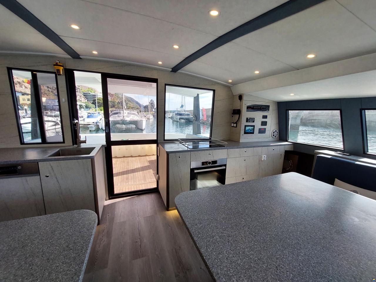Luna Catamarans Luna 47 Power
