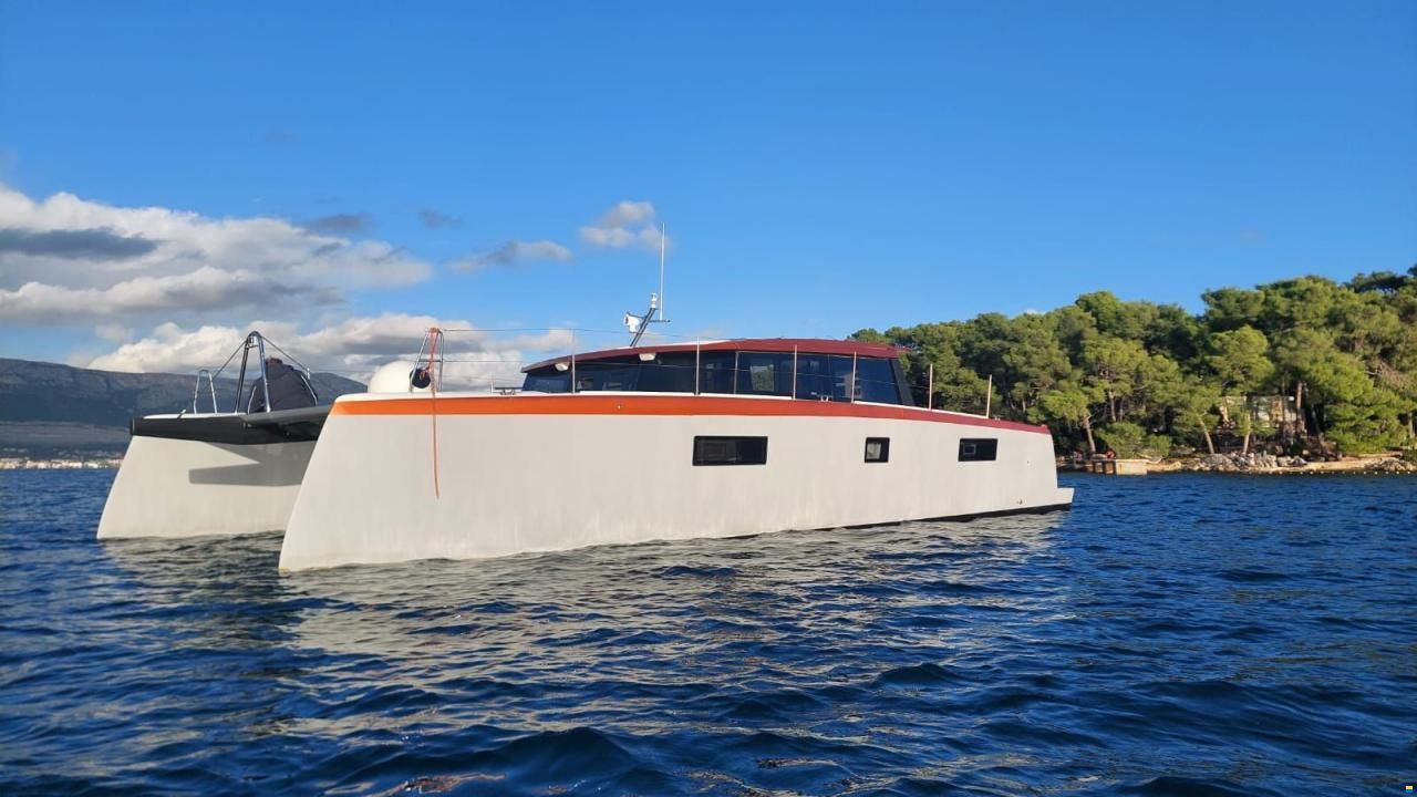 Luna Catamarans Luna 47 Power